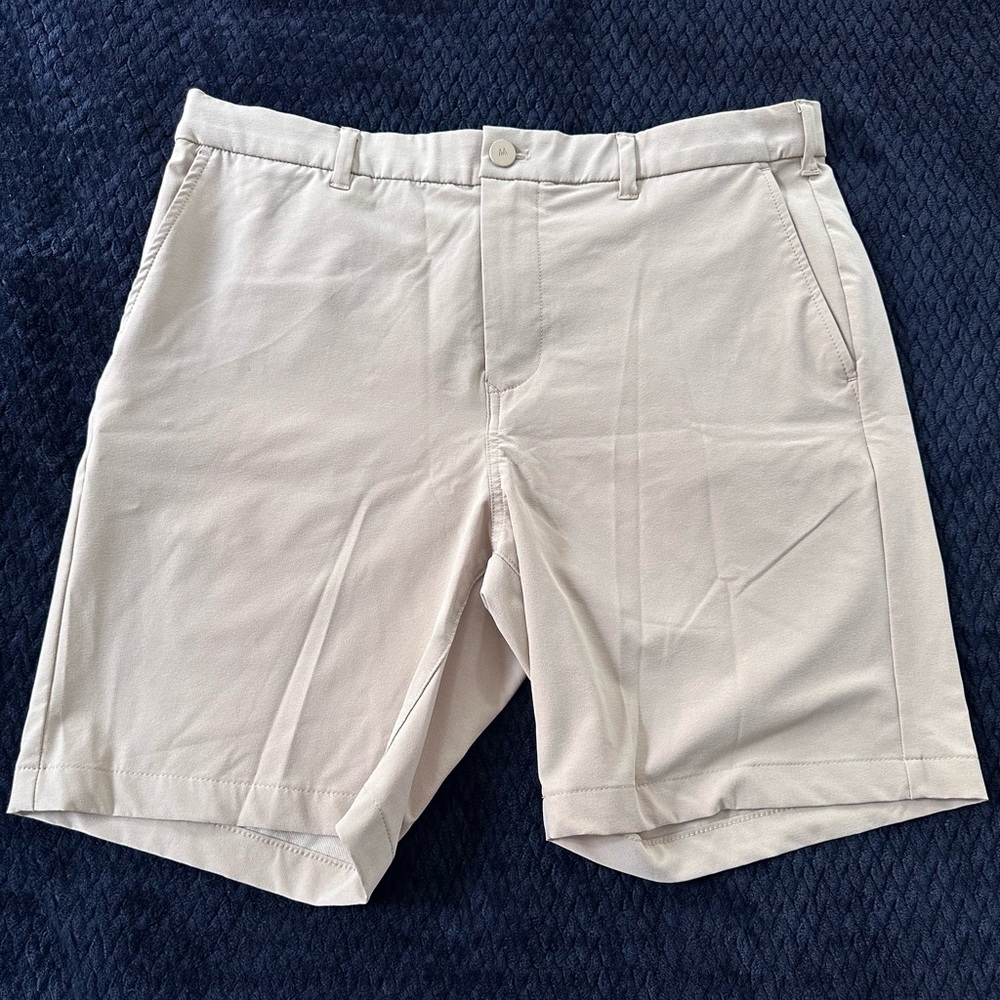 Mizzen and Main Helmsman Golf Shorts | Hummus Solid | 34W